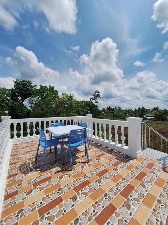Joe'S Castle Bed & Breakfast Sagbayan Exterior foto